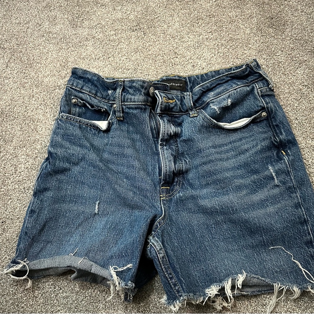 Free Assembly cut off Denim Shorts size 6